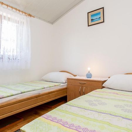 Apartment Branko Šilo Quarto foto