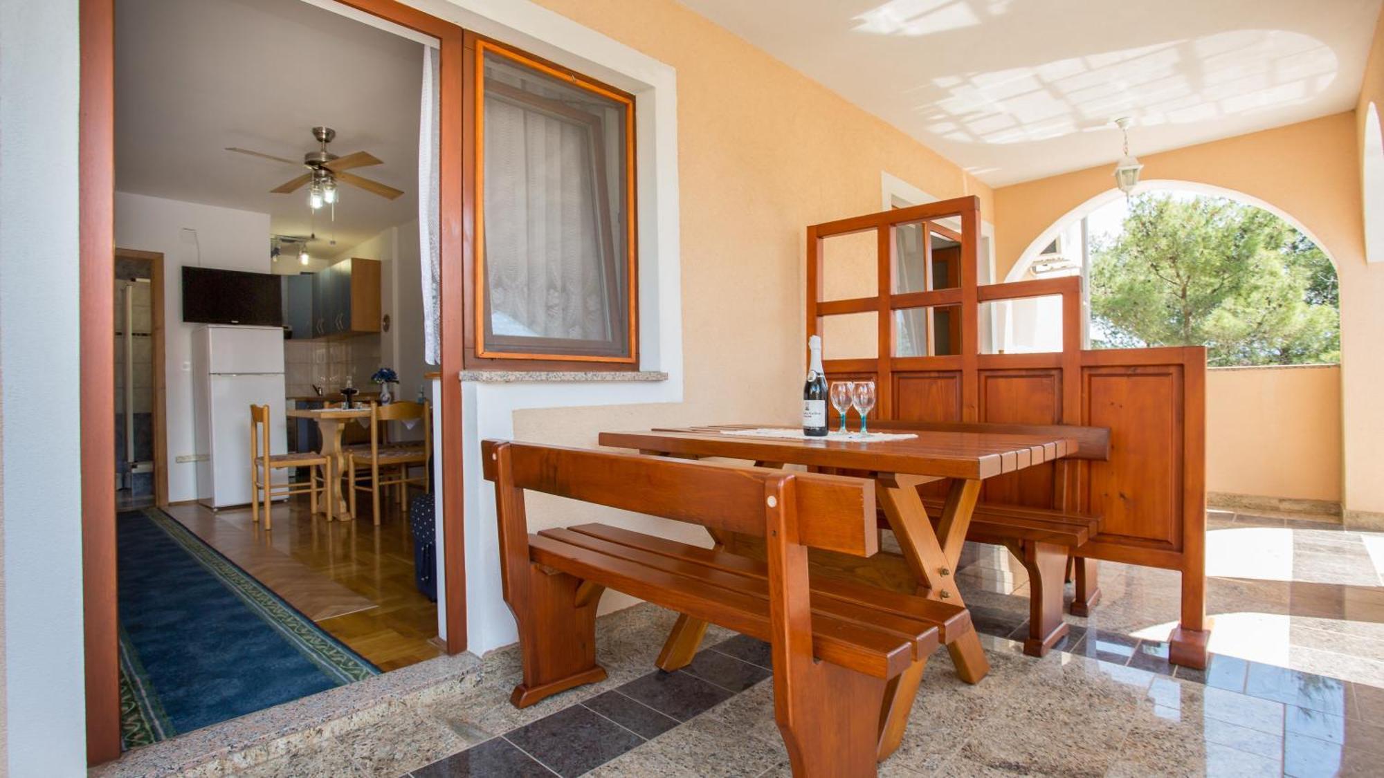 Apartment Branko Šilo Quarto foto